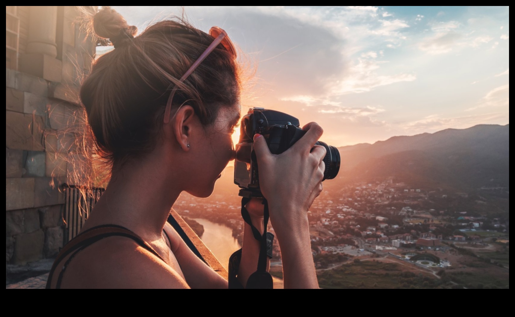 Lumini ale orașului, cameră foto, acțiune: minuni arhitecturale capturate