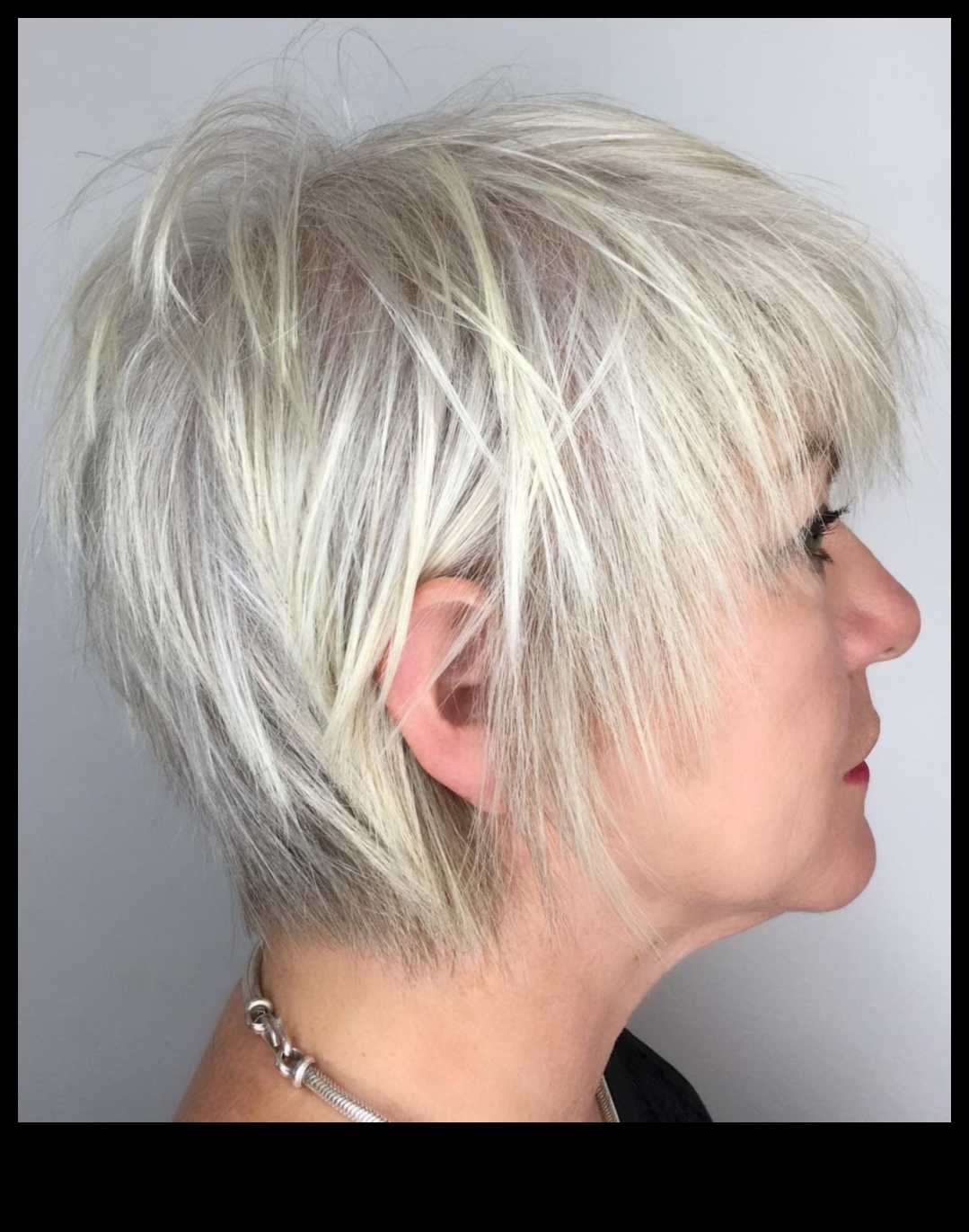 Întorsături atemporale Continuare: Coafuri clasice medii pentru fiecare epocă