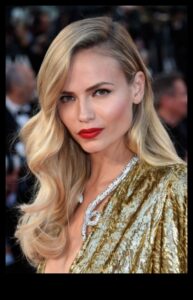 Covorul Roșu Stralucire Continuare: Idei de păr de petrecere inspirate de Hollywood